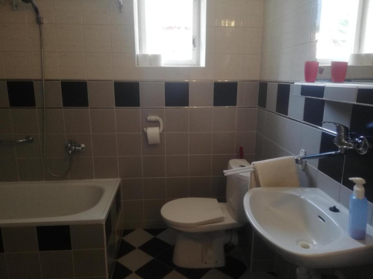 Villa Strakov Lúčky Esterno foto
